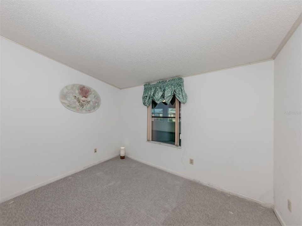 待售: $164,900 (2 贝兹, 2 浴室, 1592 平方英尺)