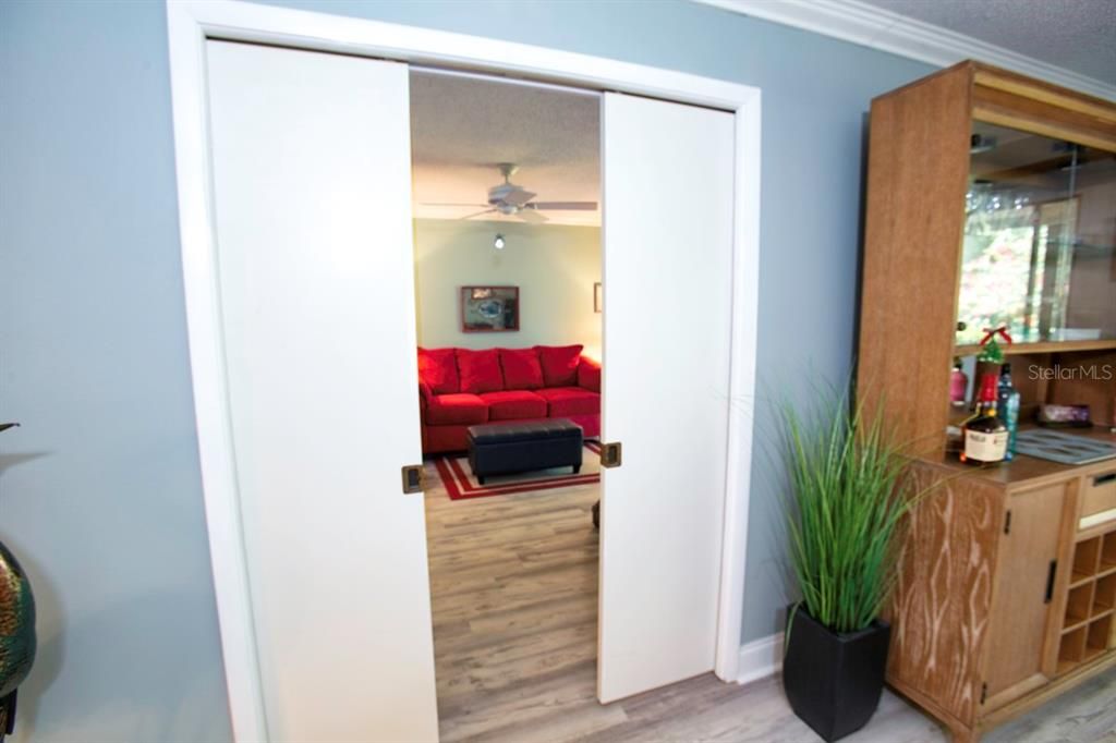 For Sale: $334,900 (3 beds, 2 baths, 1632 Square Feet)