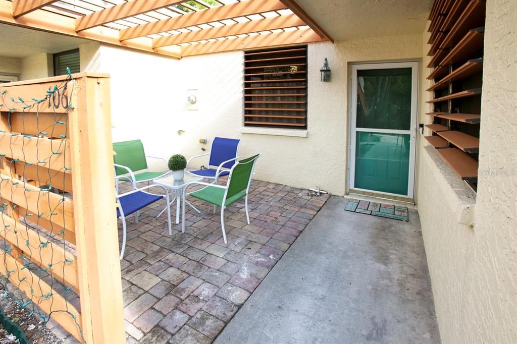 For Sale: $334,900 (3 beds, 2 baths, 1632 Square Feet)