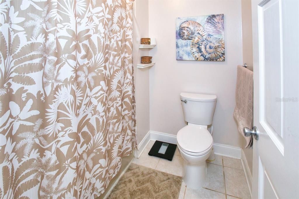 For Sale: $334,900 (3 beds, 2 baths, 1632 Square Feet)