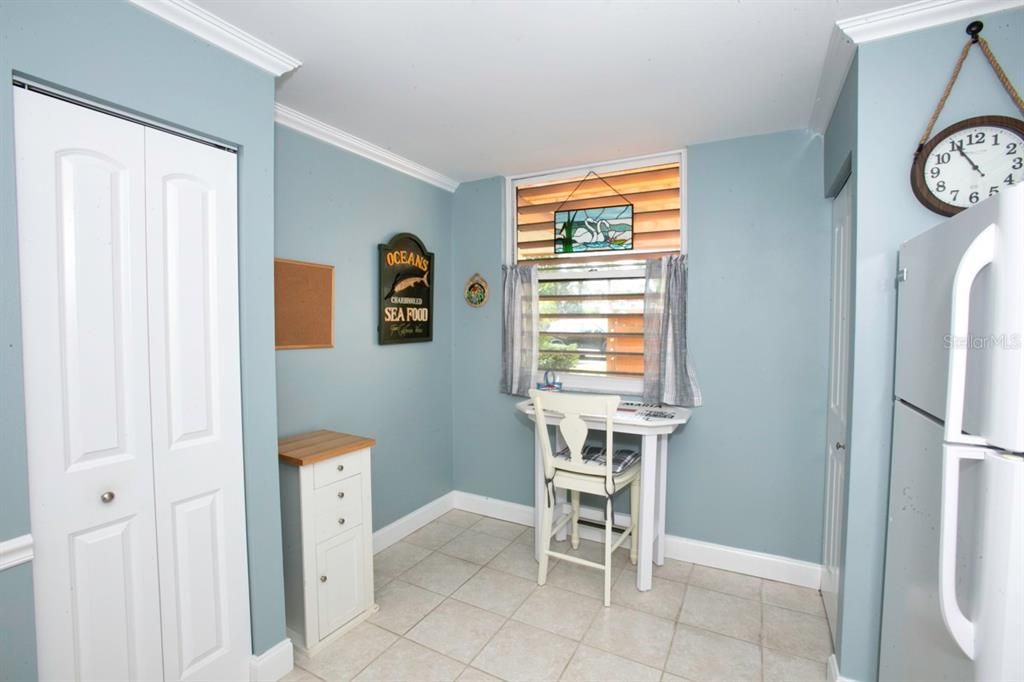 For Sale: $334,900 (3 beds, 2 baths, 1632 Square Feet)