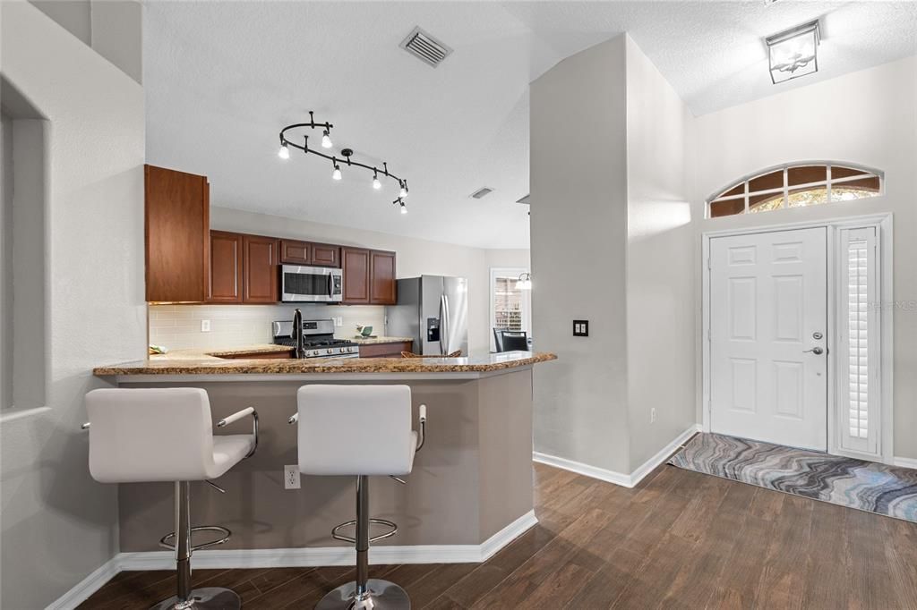 En Venta: $550,000 (4 camas, 2 baños, 1872 Pies cuadrados)