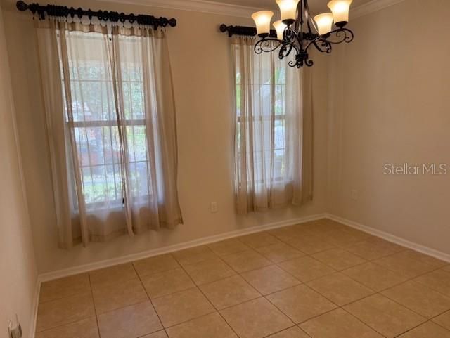 For Rent: $2,900 (3 beds, 2 baths, 2100 Square Feet)