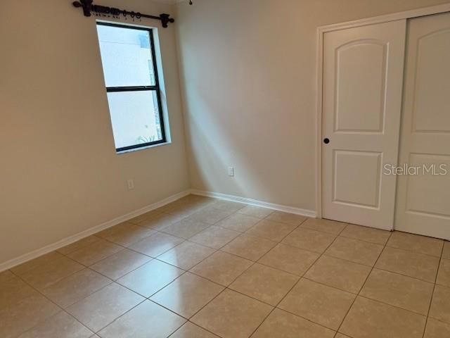 For Rent: $2,900 (3 beds, 2 baths, 2100 Square Feet)