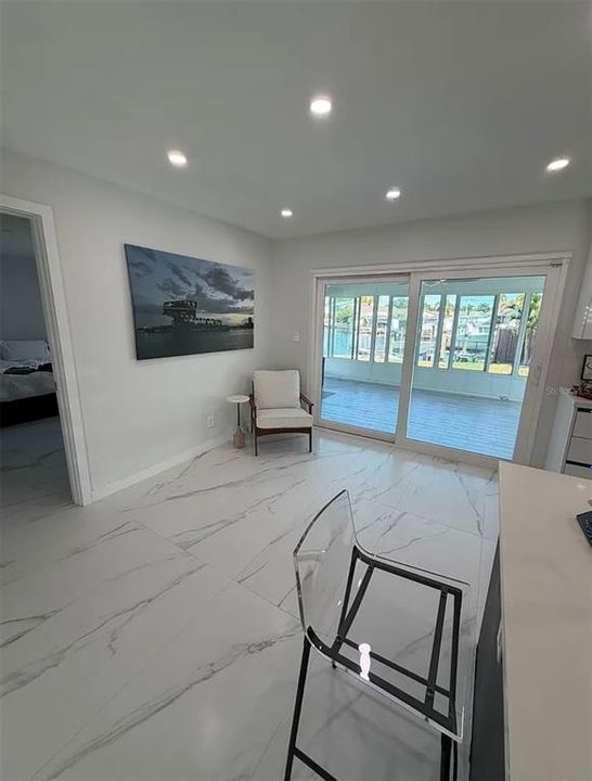 For Rent: $5,500 (3 beds, 2 baths, 1389 Square Feet)