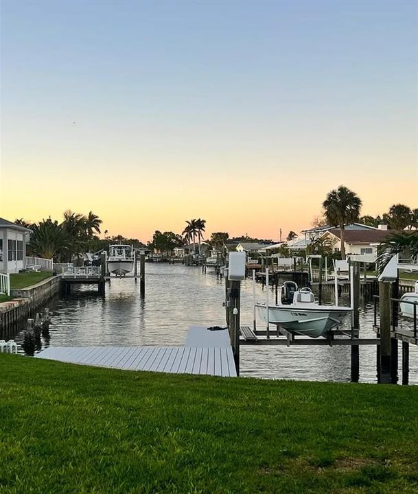 For Rent: $5,500 (3 beds, 2 baths, 1389 Square Feet)