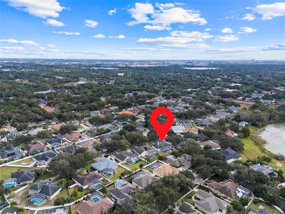 En Venta: $775,000 (4 camas, 3 baños, 2519 Pies cuadrados)