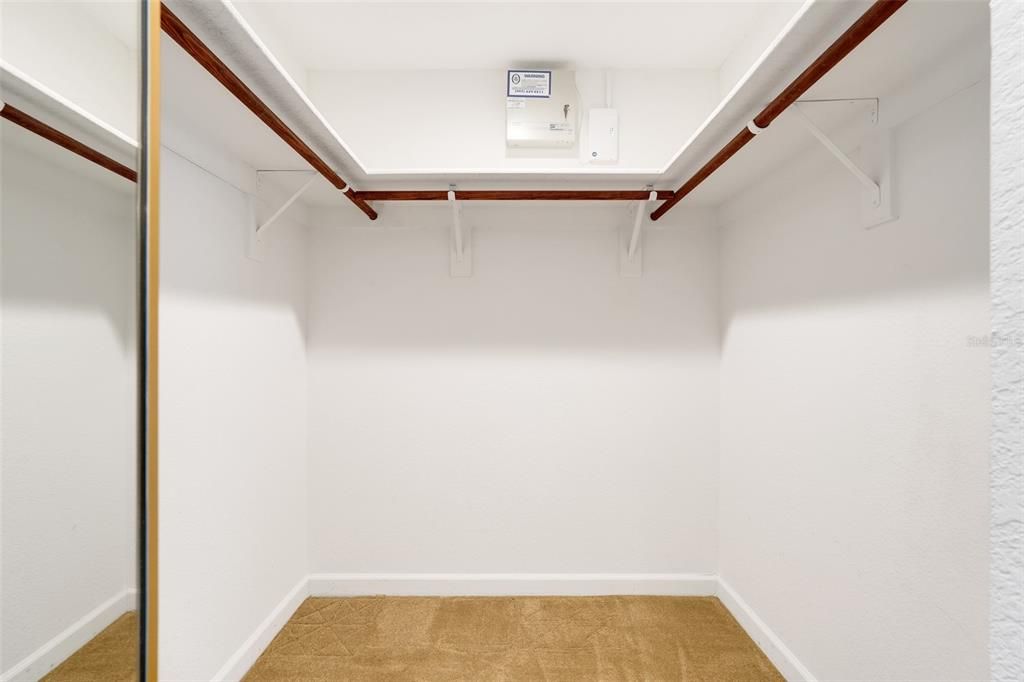 En Venta: $775,000 (4 camas, 3 baños, 2519 Pies cuadrados)