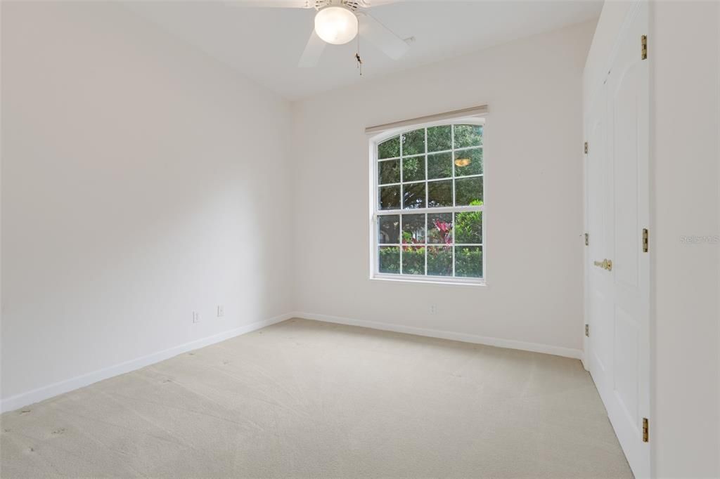 En Venta: $775,000 (4 camas, 3 baños, 2519 Pies cuadrados)