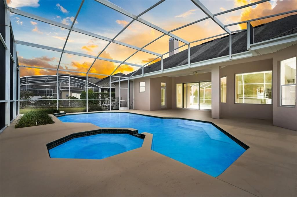 En Venta: $775,000 (4 camas, 3 baños, 2519 Pies cuadrados)