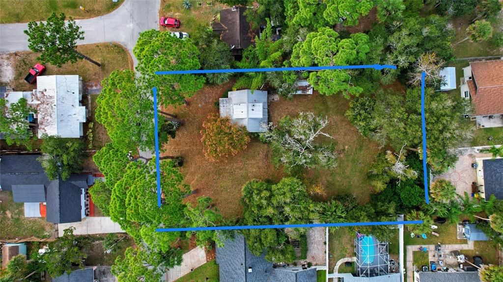 For Sale: $299,000 (2 beds, 1 baths, 575 Square Feet)