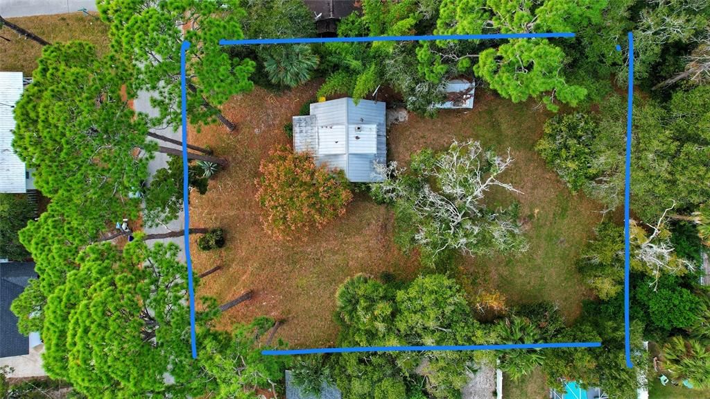 For Sale: $299,000 (2 beds, 1 baths, 575 Square Feet)