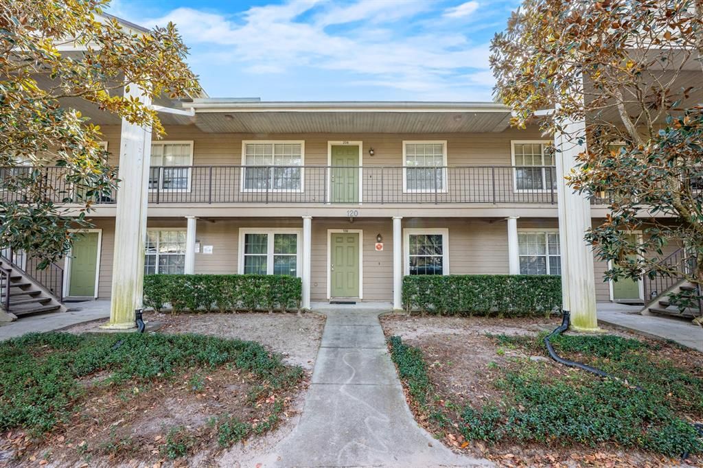 待售: $255,000 (2 贝兹, 2 浴室, 1098 平方英尺)