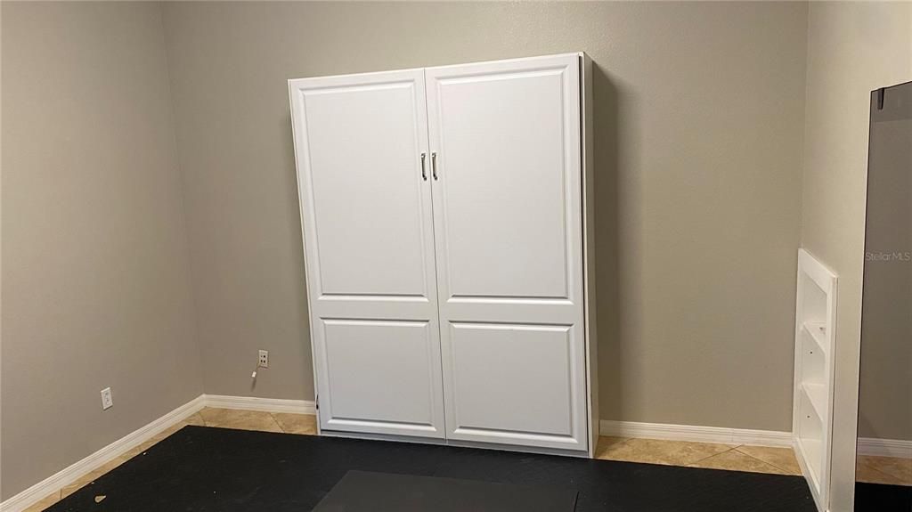 For Sale: $499,900 (4 beds, 3 baths, 3878 Square Feet)