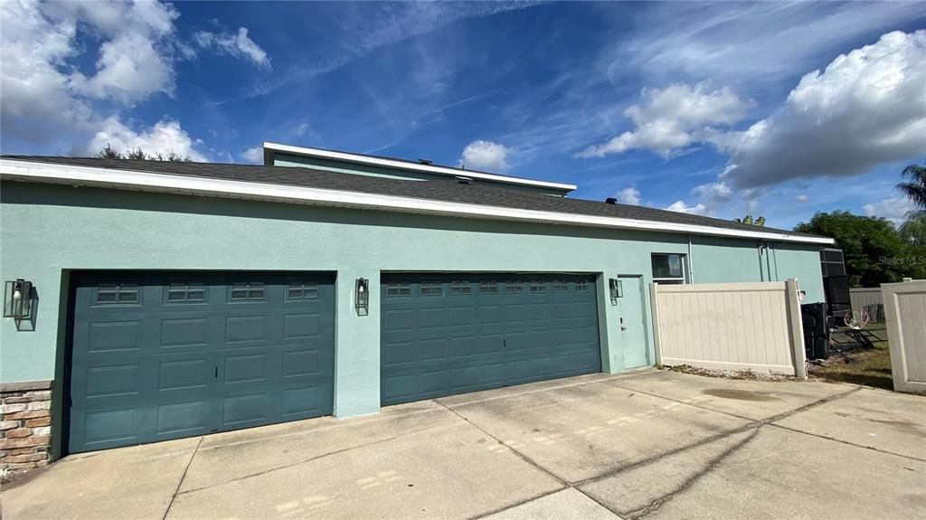 For Sale: $499,900 (4 beds, 3 baths, 3878 Square Feet)