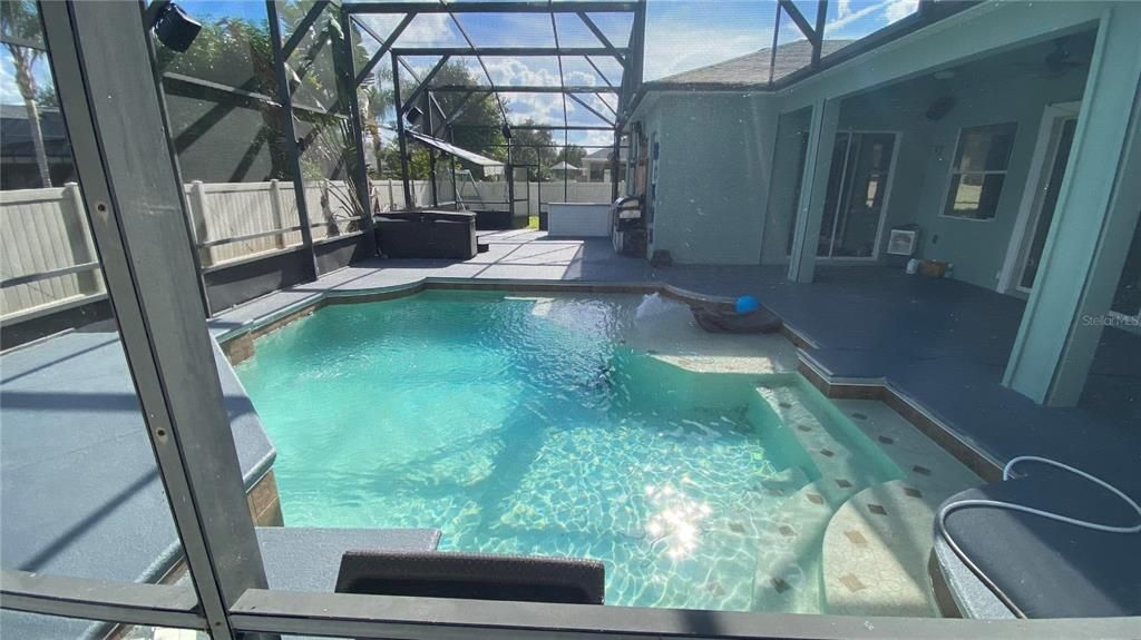 For Sale: $499,900 (4 beds, 3 baths, 3878 Square Feet)