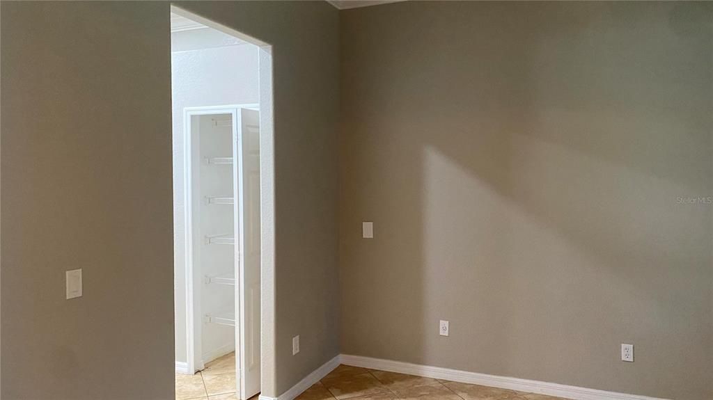 For Sale: $499,900 (4 beds, 3 baths, 3878 Square Feet)