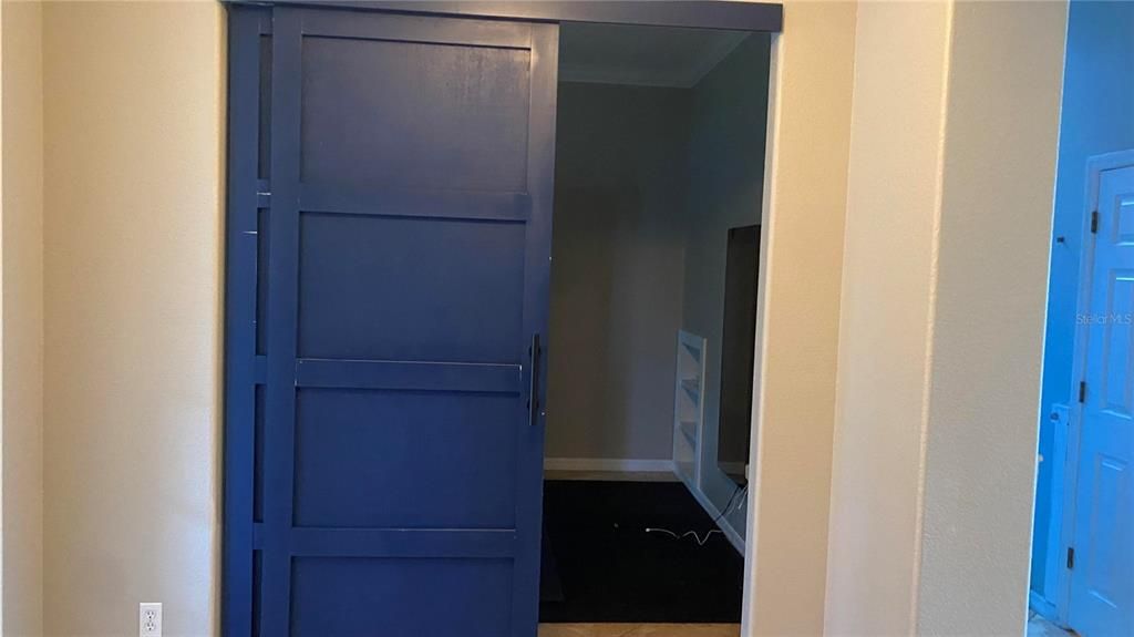 For Sale: $499,900 (4 beds, 3 baths, 3878 Square Feet)