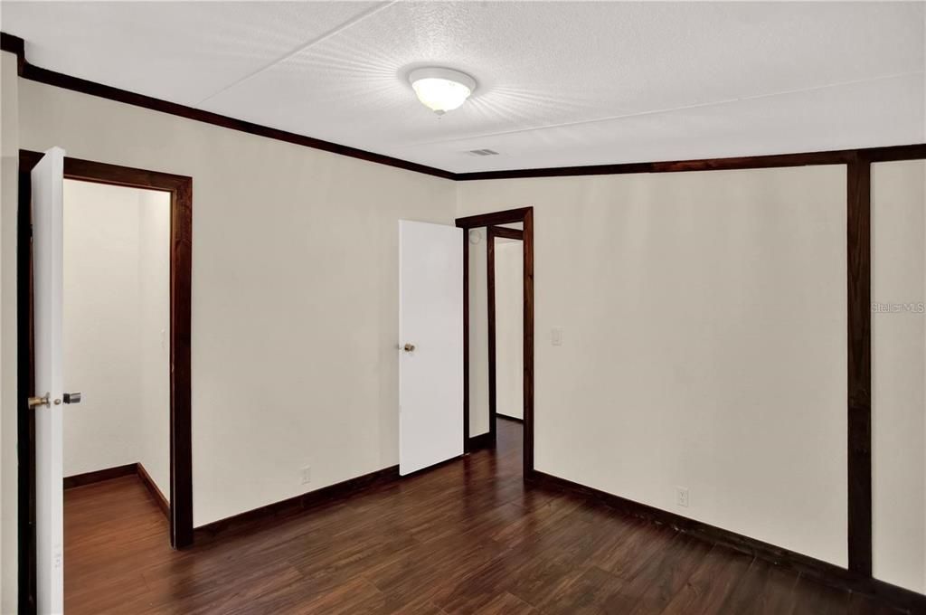 For Sale: $323,000 (3 beds, 2 baths, 1416 Square Feet)