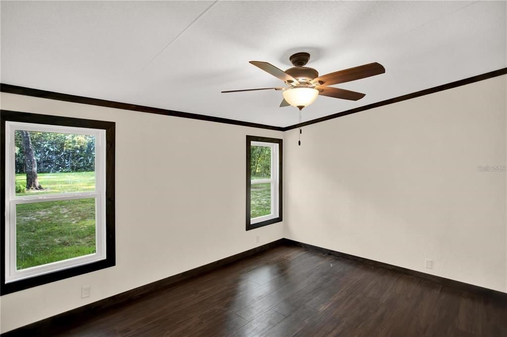 For Sale: $323,000 (3 beds, 2 baths, 1416 Square Feet)