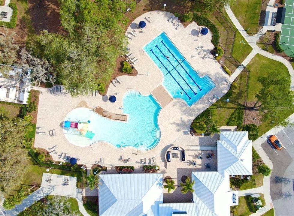 En Venta: $398,500 (5 camas, 2 baños, 2264 Pies cuadrados)