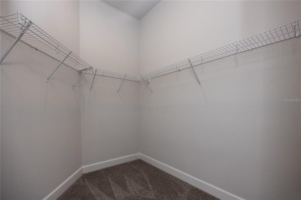 For Sale: $362,500 (4 beds, 2 baths, 1820 Square Feet)