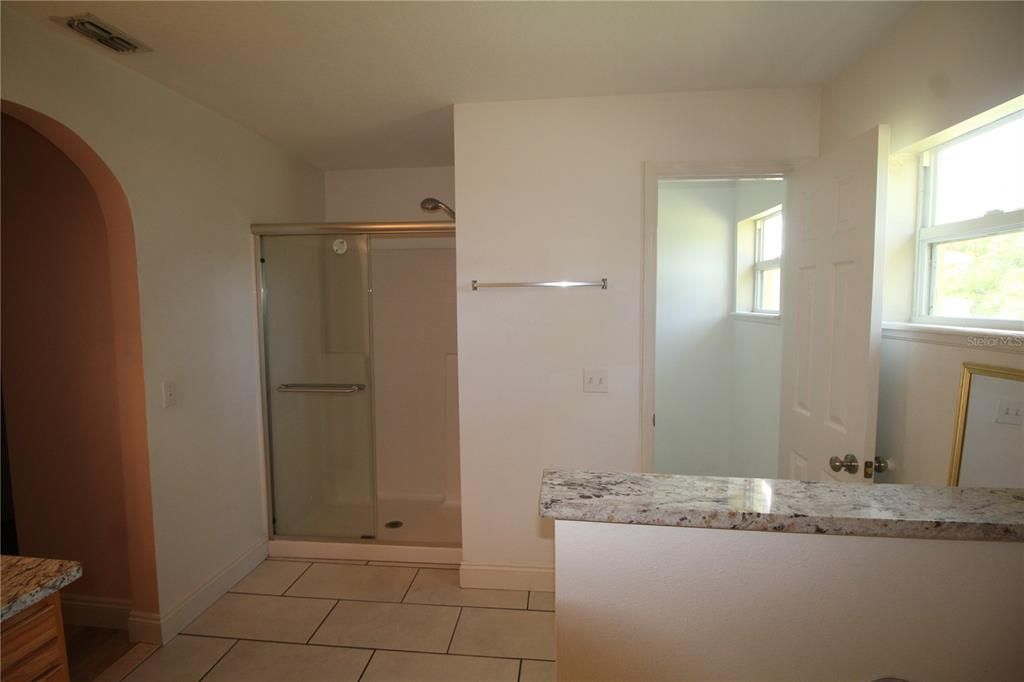 For Sale: $379,000 (3 beds, 2 baths, 2217 Square Feet)