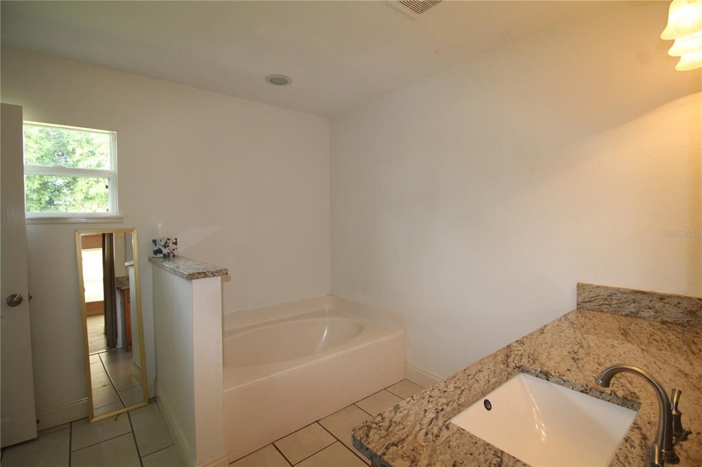 For Sale: $379,000 (3 beds, 2 baths, 2217 Square Feet)
