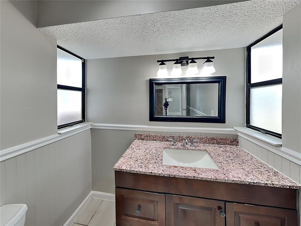 En Renta: $2,649 (3 camas, 2 baños, 1550 Pies cuadrados)