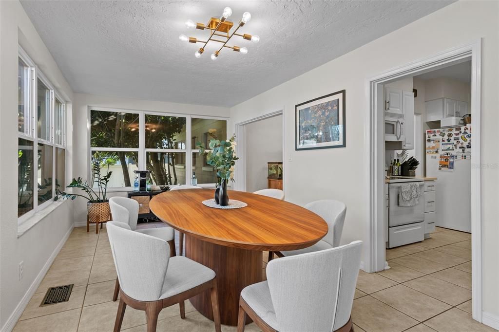 For Sale: $490,000 (4 beds, 3 baths, 2109 Square Feet)