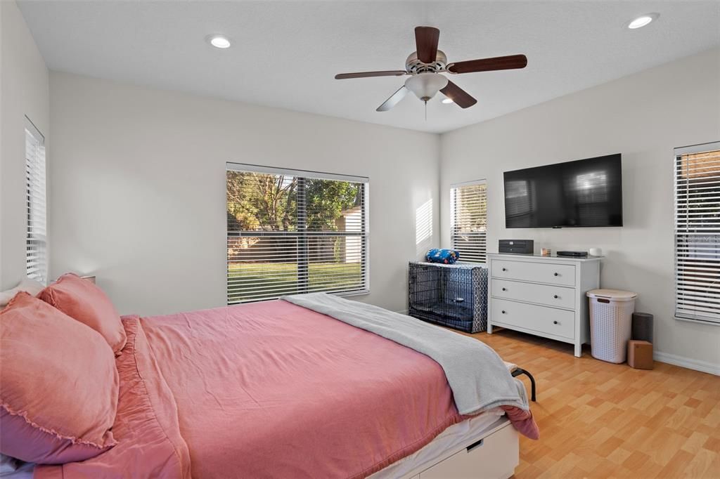 For Sale: $490,000 (4 beds, 3 baths, 2109 Square Feet)