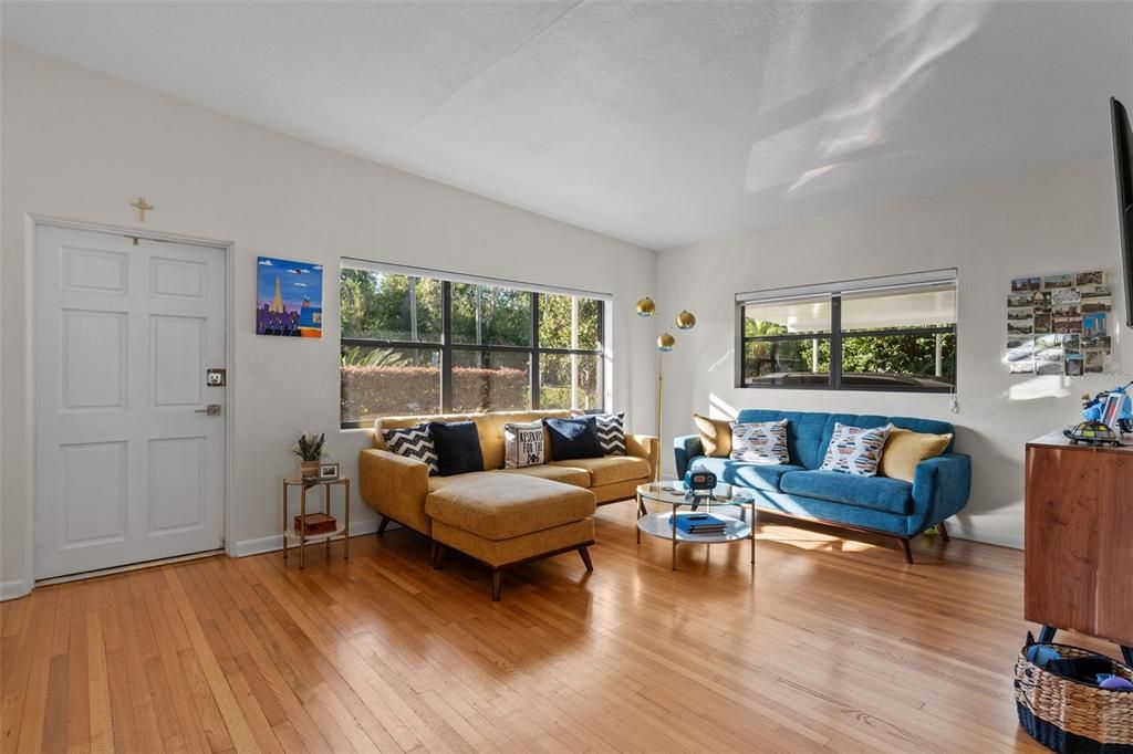 For Sale: $490,000 (4 beds, 3 baths, 2109 Square Feet)