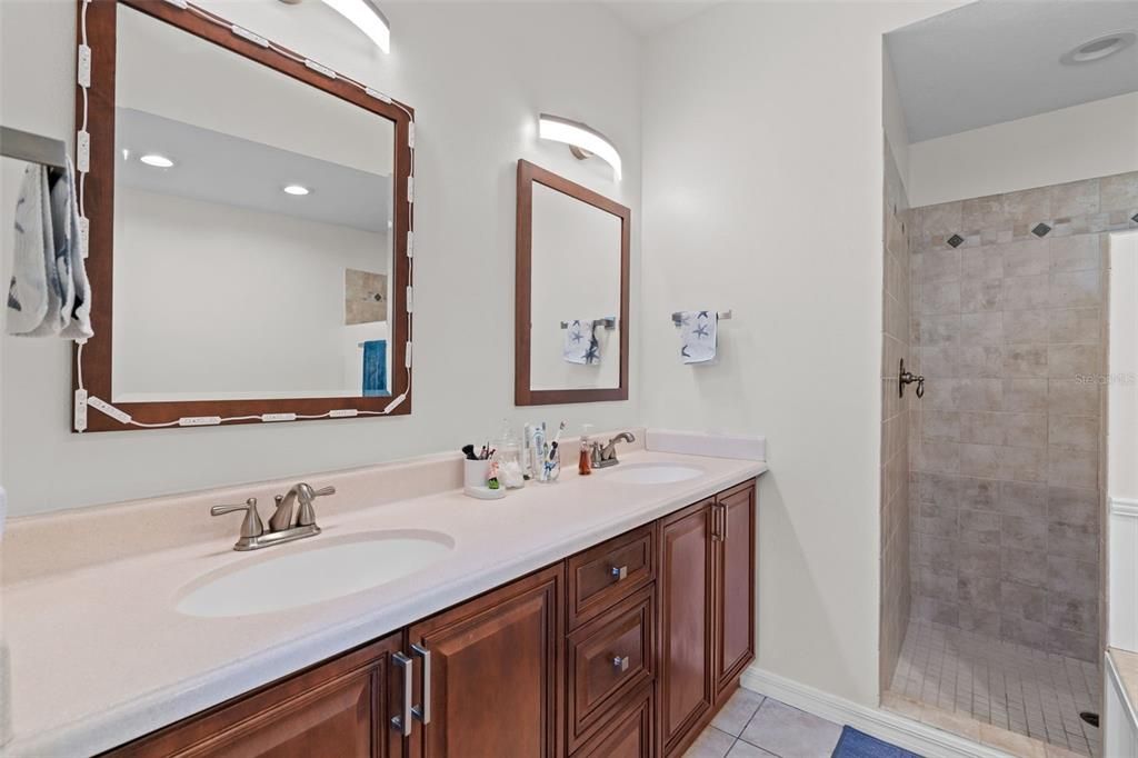 For Sale: $490,000 (4 beds, 3 baths, 2109 Square Feet)