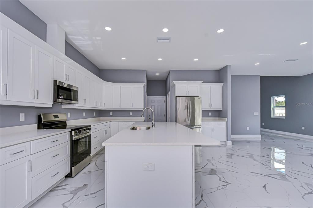 For Sale: $665,000 (3 beds, 2 baths, 2307 Square Feet)