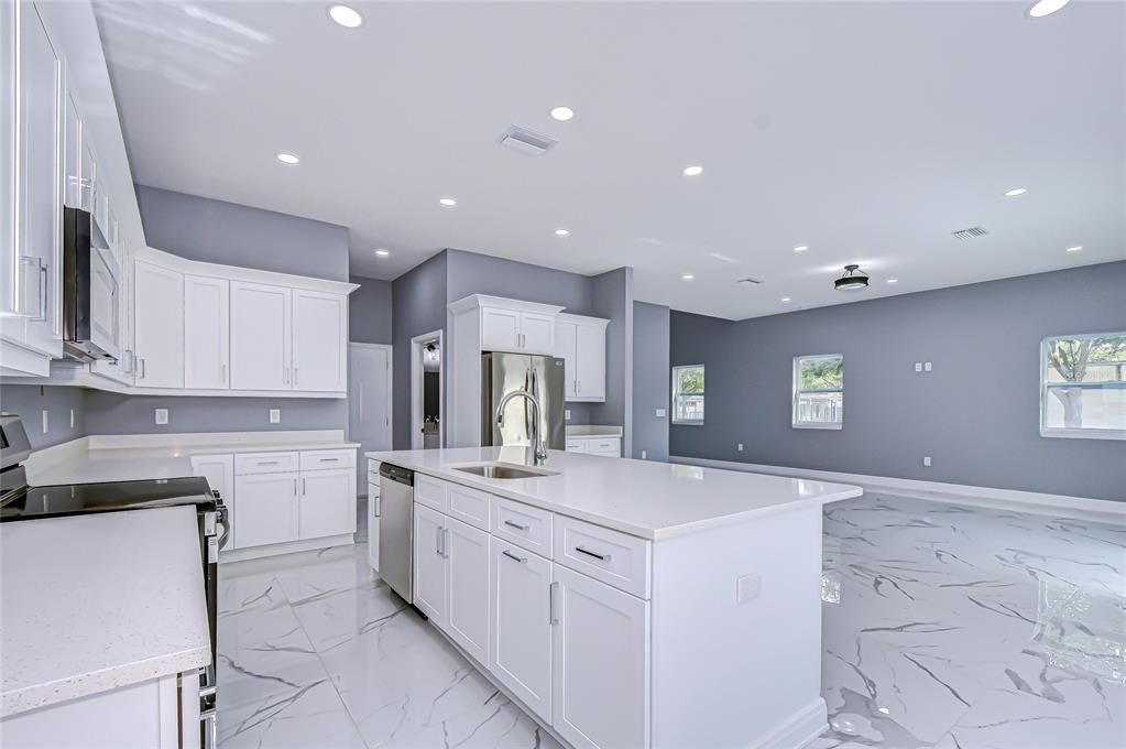 For Sale: $665,000 (3 beds, 2 baths, 2307 Square Feet)