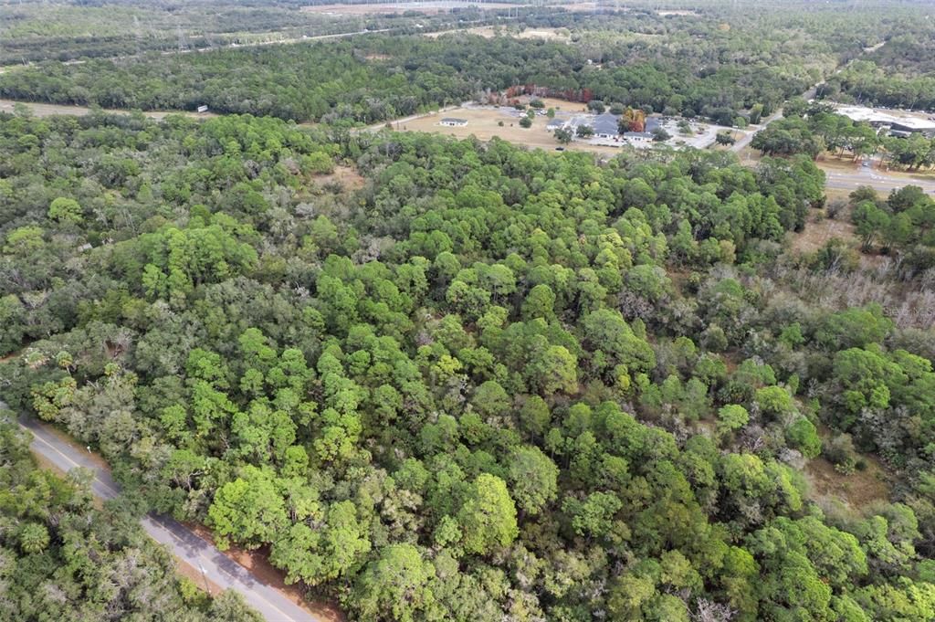 待售: $1,800,000 (18.49 acres)