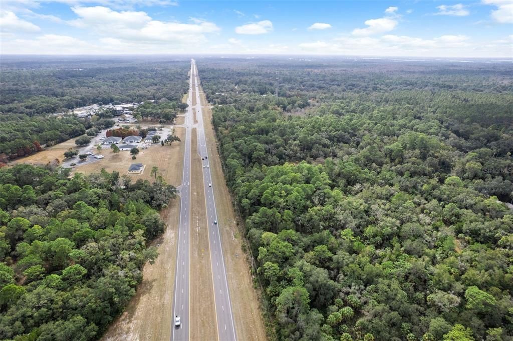 待售: $1,800,000 (18.49 acres)