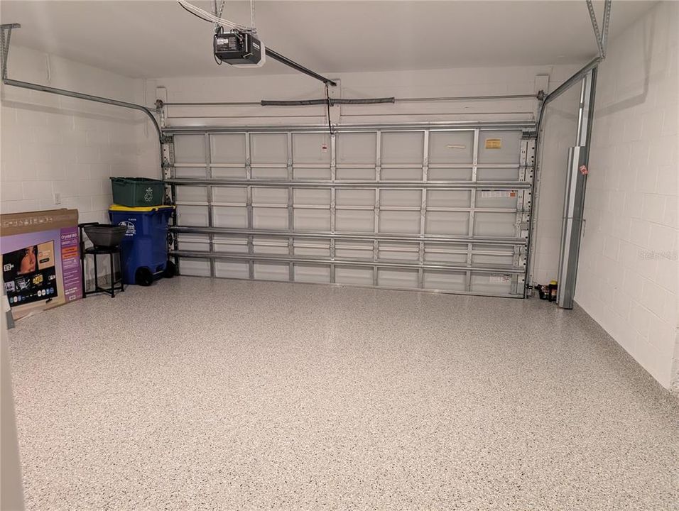 For Rent: $2,400 (4 beds, 3 baths, 2066 Square Feet)