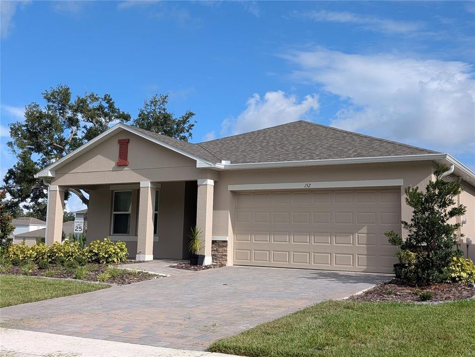 For Rent: $2,400 (4 beds, 3 baths, 2066 Square Feet)