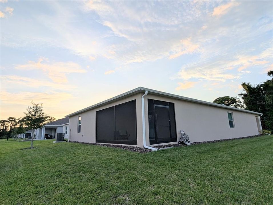 For Rent: $2,400 (4 beds, 3 baths, 2066 Square Feet)