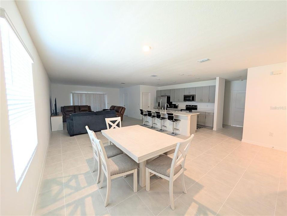 For Rent: $2,400 (4 beds, 3 baths, 2066 Square Feet)