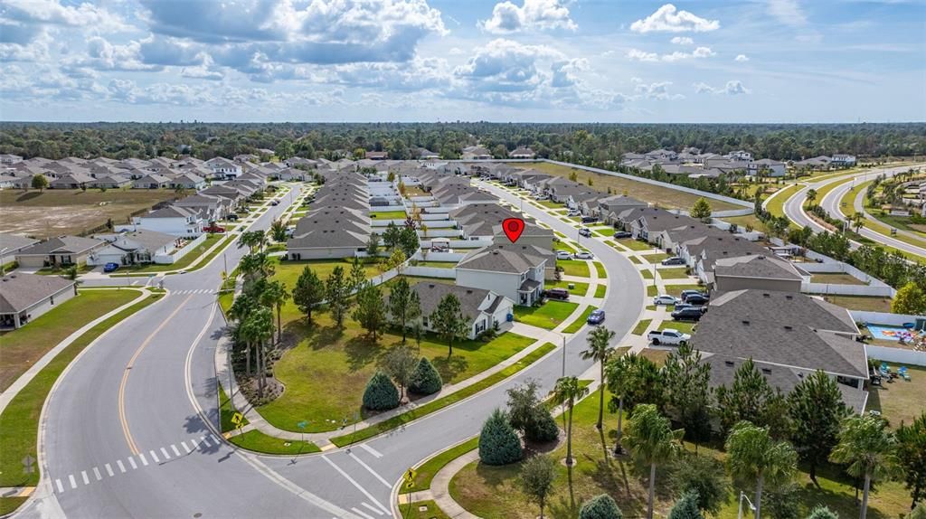 На продажу: $375,000 (4 спален, 2 ванн, 1812 Квадратных фут)