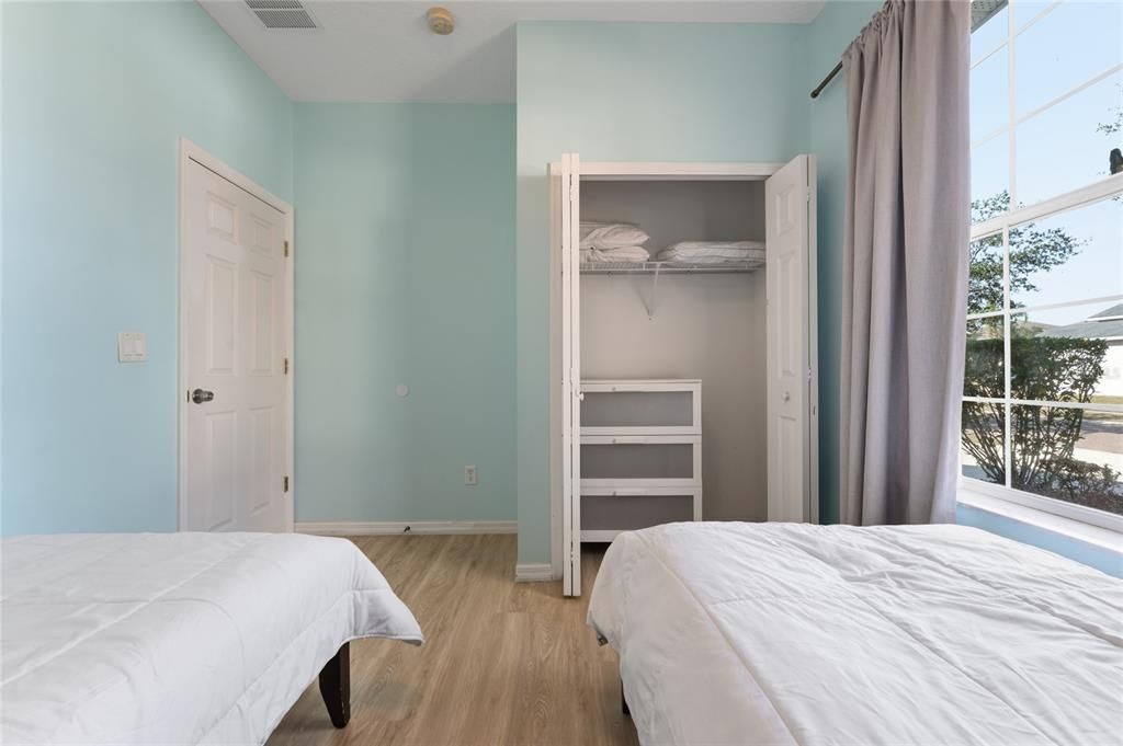 En Venta: $460,000 (4 camas, 3 baños, 1808 Pies cuadrados)