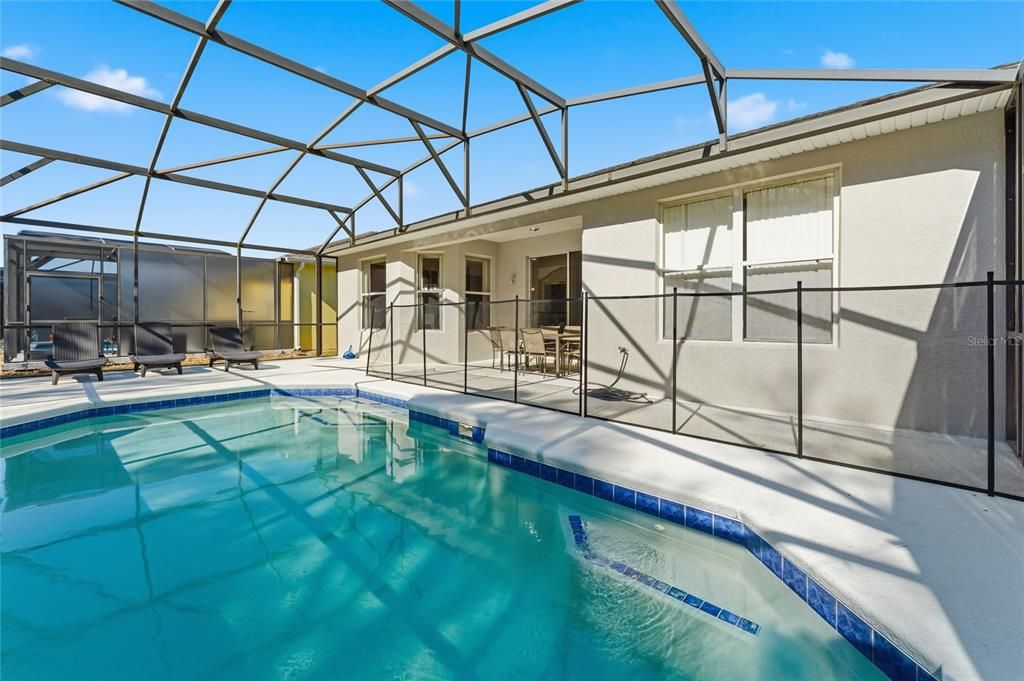 En Venta: $460,000 (4 camas, 3 baños, 1808 Pies cuadrados)