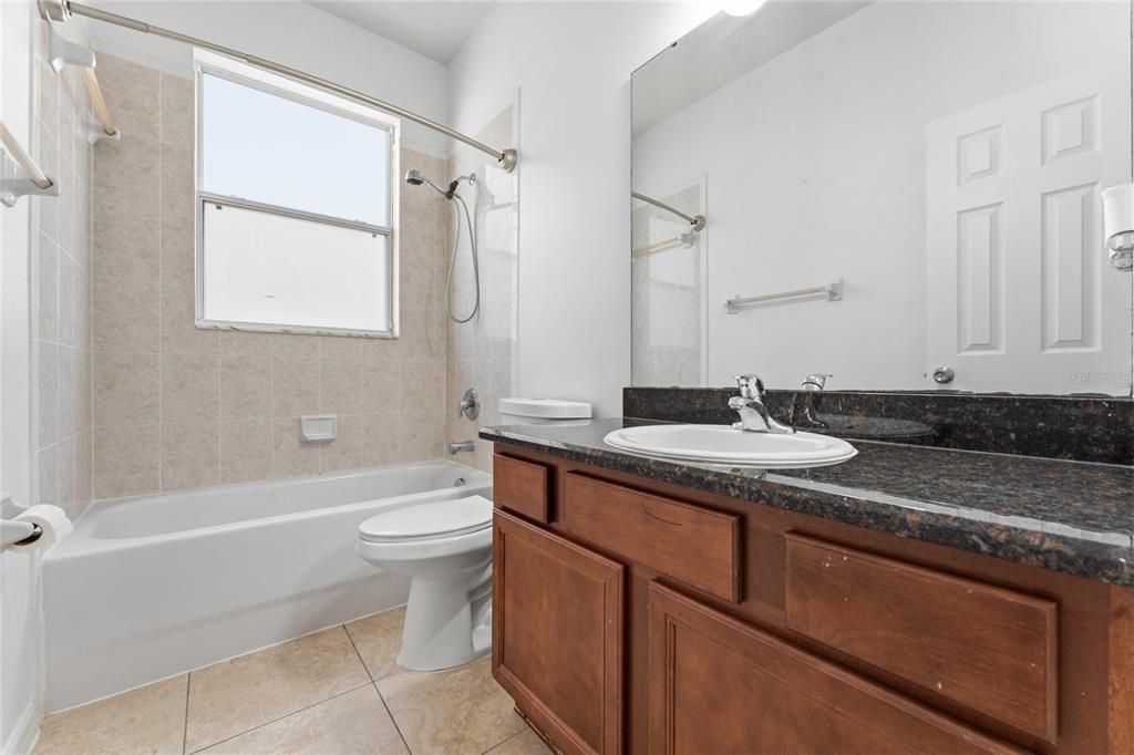 En Venta: $460,000 (4 camas, 3 baños, 1808 Pies cuadrados)