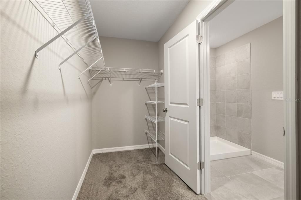 На продажу: $445,000 (5 спален, 2 ванн, 2215 Квадратных фут)