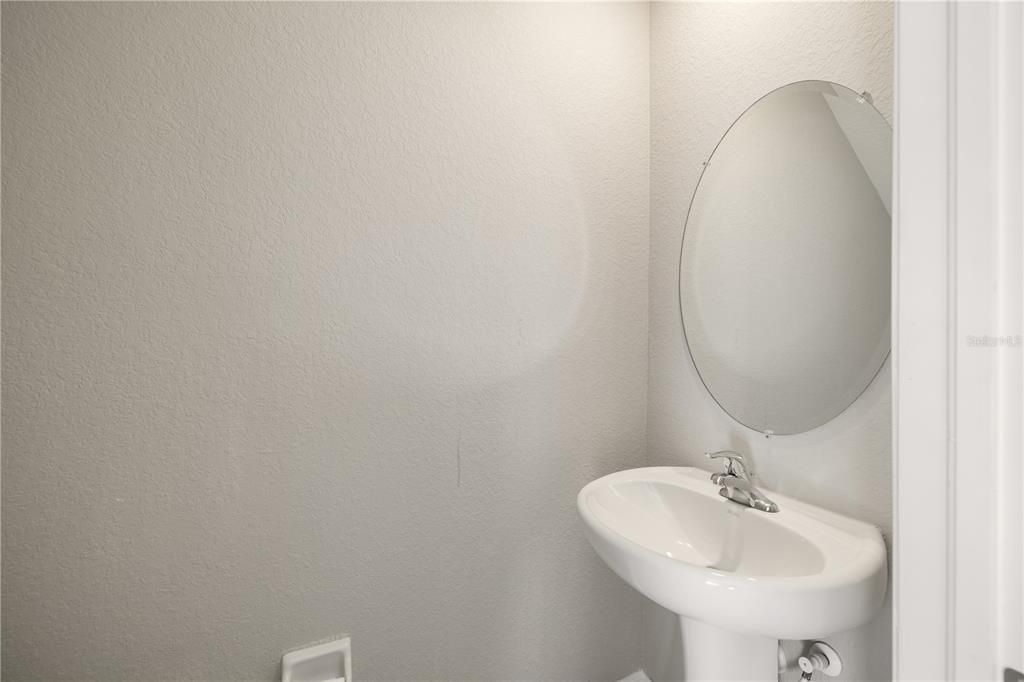 На продажу: $445,000 (5 спален, 2 ванн, 2215 Квадратных фут)