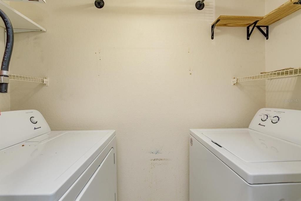 На продажу: $229,000 (2 спален, 2 ванн, 971 Квадратных фут)