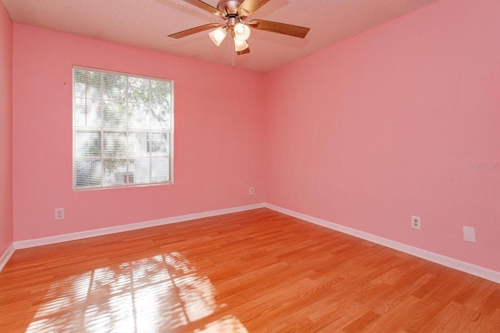 На продажу: $229,000 (2 спален, 2 ванн, 971 Квадратных фут)