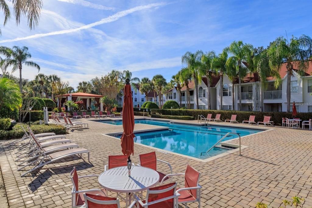 На продажу: $229,000 (2 спален, 2 ванн, 971 Квадратных фут)